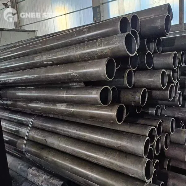 18S10 безшевни прецизни тръби